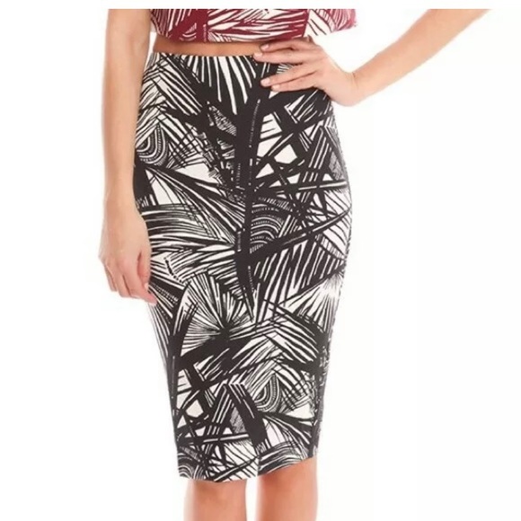 Elizabeth and James Pencil Skirt - Size 6 - NWOT! - Picture 1 of 6